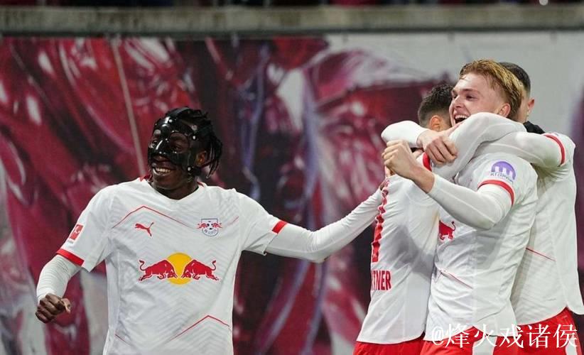 19岁天才横空出世：轰入3球，德甲第2踢疯了，紧