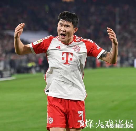 那不勒斯官宣金玟哉加盟，支付2000万欧元完成买断